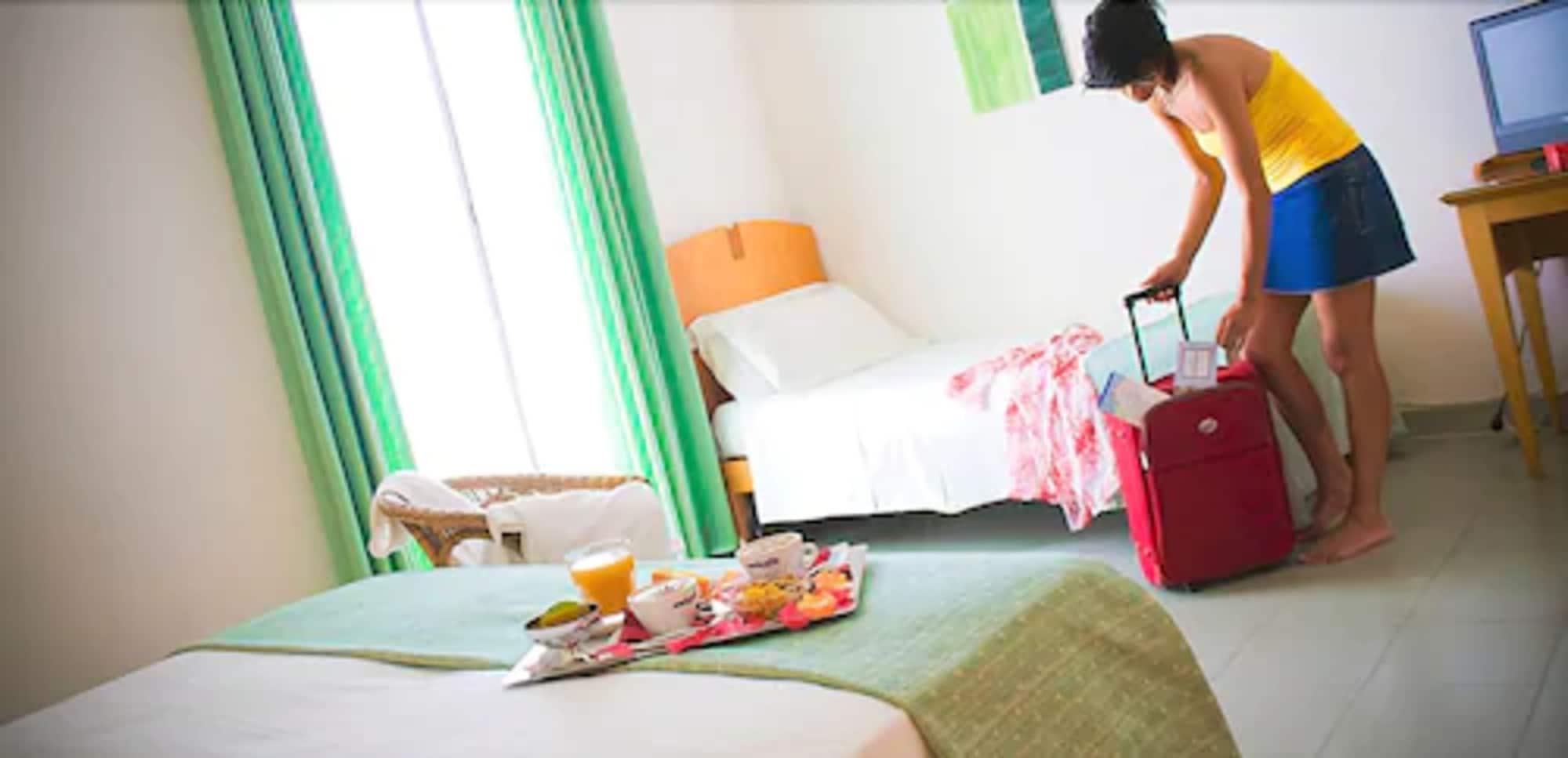 Grand Hotel Mediterraneo ซานตา เชซาเรอา แตร์เม ภายนอก รูปภาพ