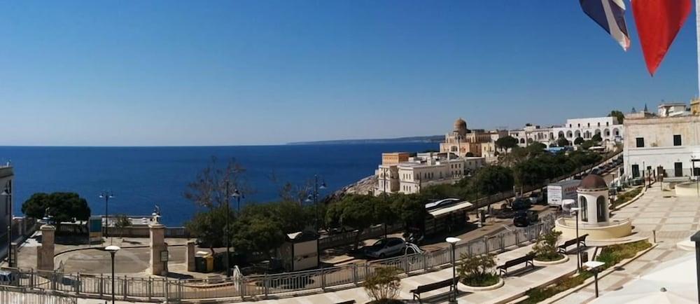 Grand Hotel Mediterraneo ซานตา เชซาเรอา แตร์เม ภายนอก รูปภาพ
